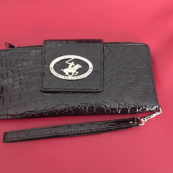 Black wallet /wristlet by Beverly Hills Polo club - Picture 2 of 5